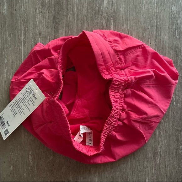 NWT Lululemon Hotty Hot LR Short *Long 4" in Lip Gloss (pink) - Picture 5 of 7